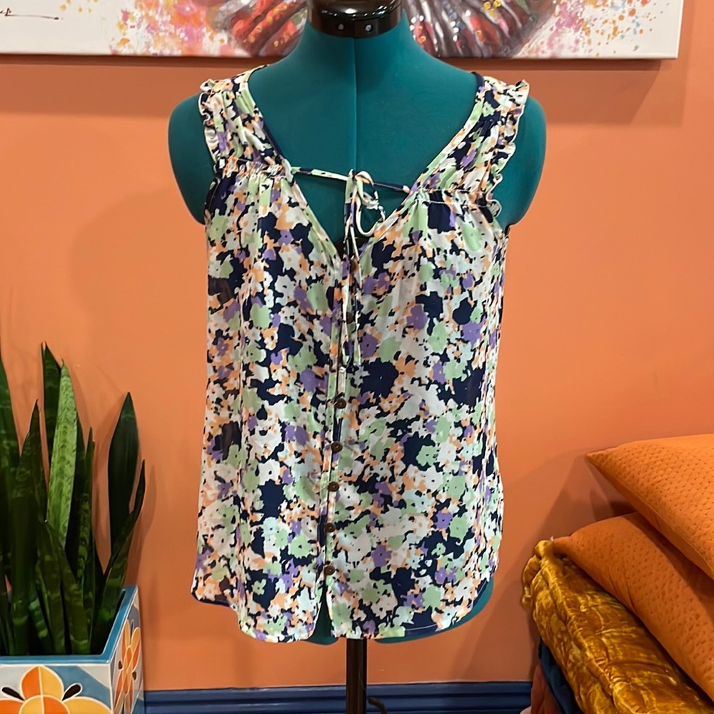GAP floral print tank with ruffle details. Sleeveless